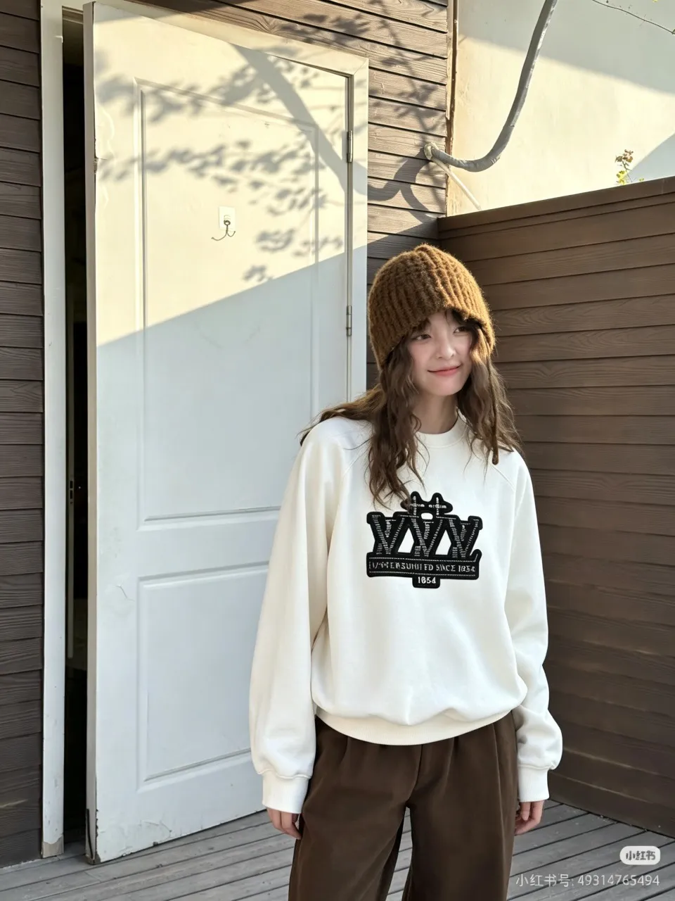 Louis Vuitton/Louis Vuitton beaded embroidered crew neck sweatshirt